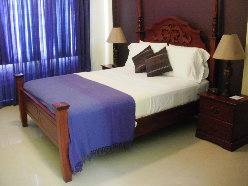 Inn Flight Suites Piarco Dış mekan fotoğraf
