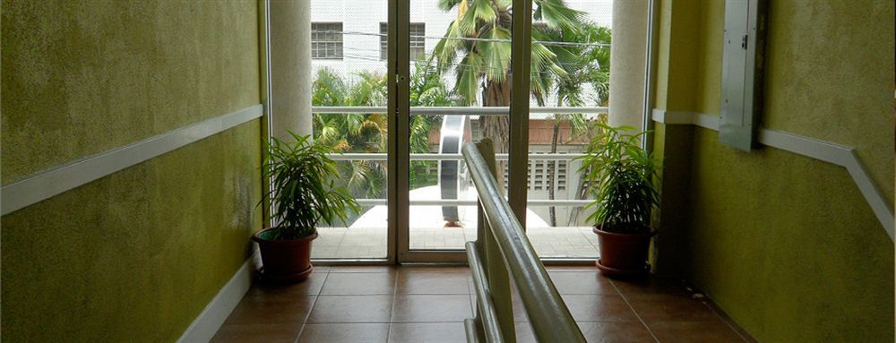 Inn Flight Suites Piarco Dış mekan fotoğraf