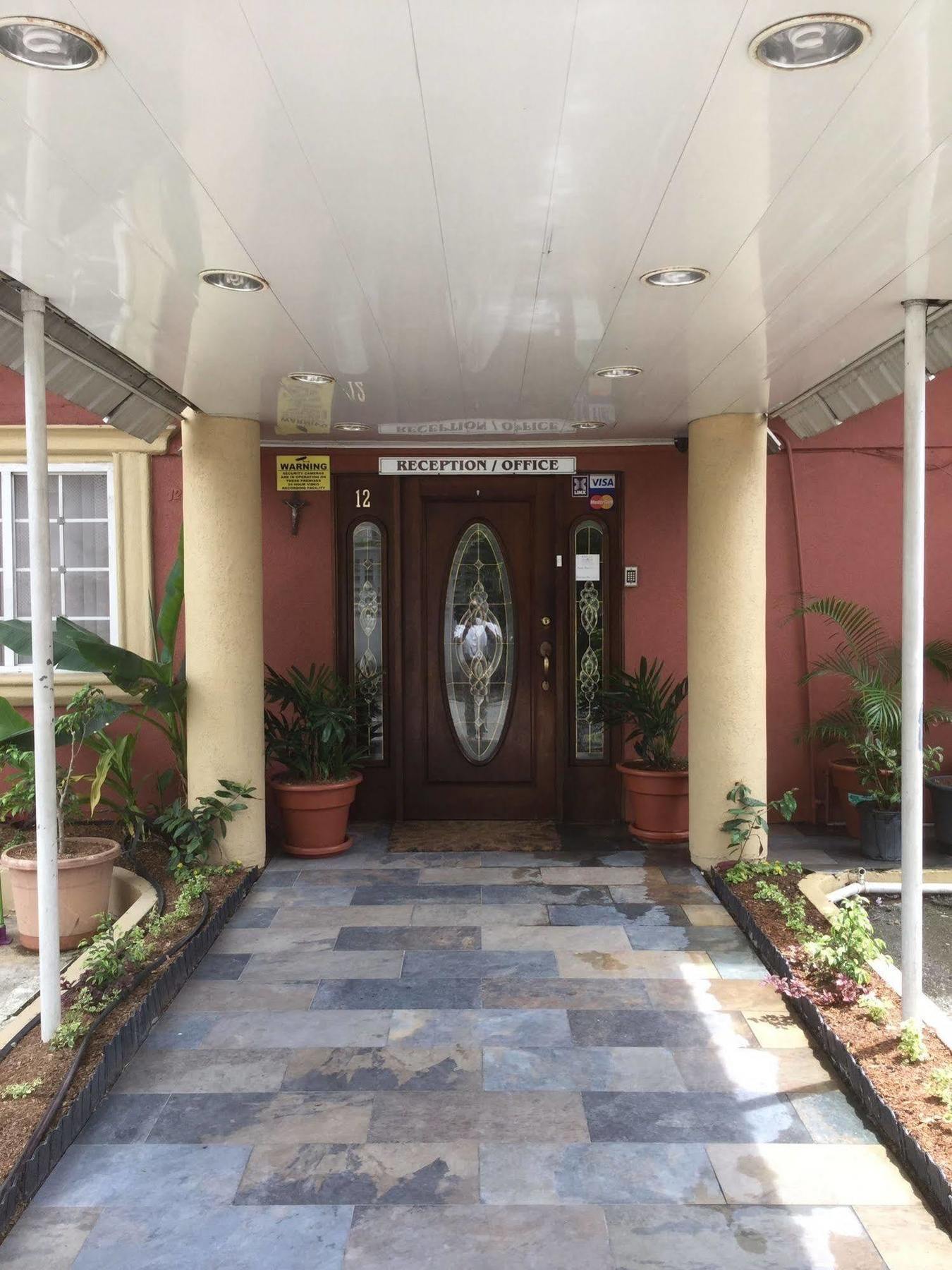 Inn Flight Suites Piarco Dış mekan fotoğraf